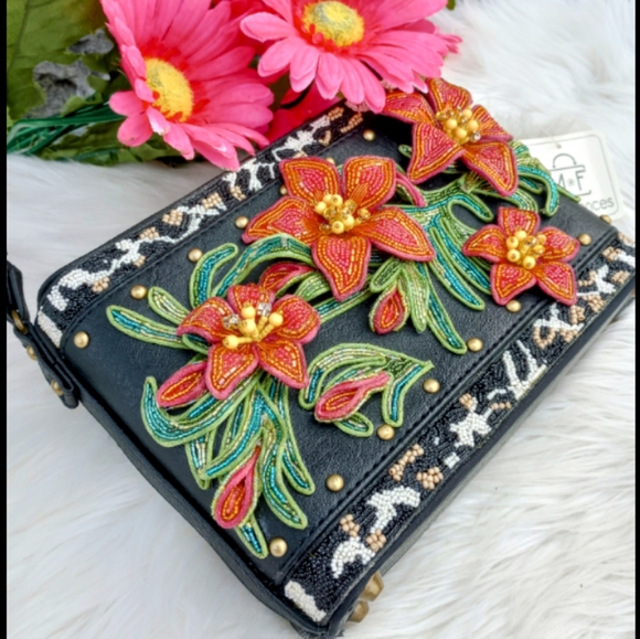 Mary Frances Tropical Heat Beaded Floral Bag - Picture 3 of 16